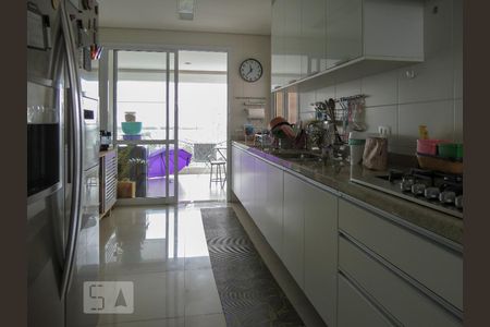 COZINHA de apartamento à venda com 4 quartos, 187m² em Jardim Boa Vista (zona Oeste), Osasco