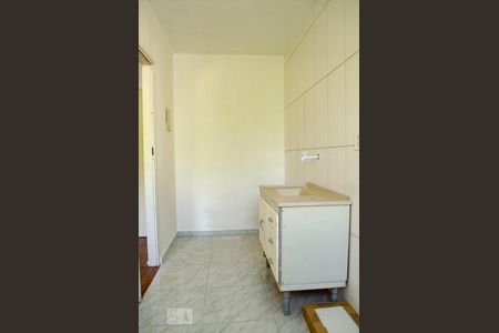 Cozinha  de apartamento para alugar com 1 quarto, 60m² em Protásio Alves, Porto Alegre