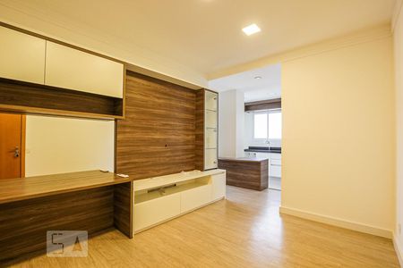 Sala de apartamento para alugar com 1 quarto, 50m² em Cambuí, Campinas