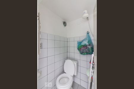 Banheiro de Serviço de casa à venda com 3 quartos, 140m² em Jardim São Paulo(zona Norte), São Paulo