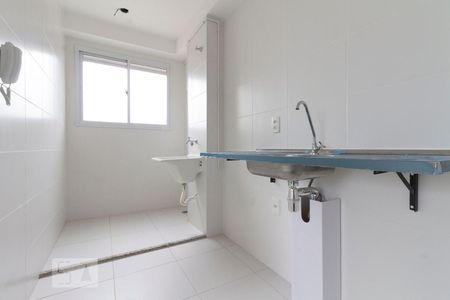 Cozinha de apartamento para alugar com 2 quartos, 41m² em Itaquera, São Paulo