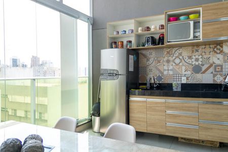 Cozinha de apartamento à venda com 1 quarto, 60m² em Parque Industrial Tomas Edson, São Paulo