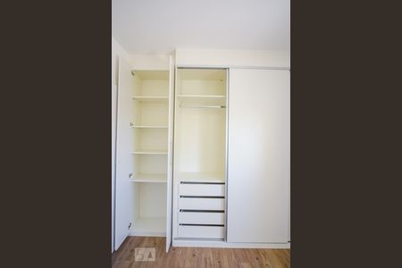 Suíte de apartamento à venda com 3 quartos, 65m² em Vila Palmares, Santo André