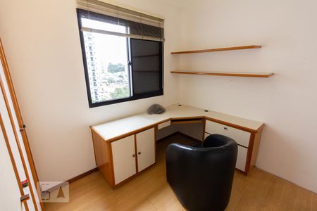 Quarto 02 de apartamento para alugar com 3 quartos, 83m² em Perdizes, São Paulo