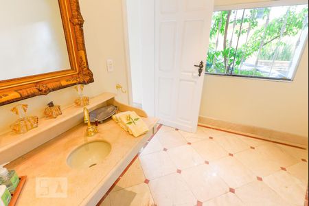 Lavabo de casa à venda com 4 quartos, 287m² em Jardim Paulista, São Paulo