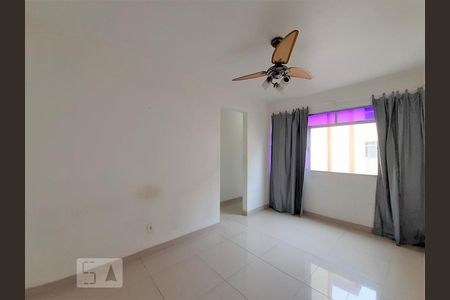 Sala de apartamento para alugar com 3 quartos, 65m² em Piedade, Rio de Janeiro