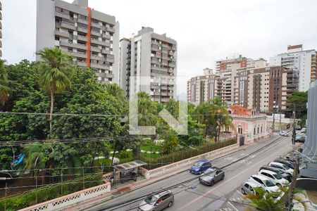 Sala - Vista de apartamento para alugar com 4 quartos, 270m² em Agronômica, Florianópolis