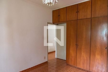 Casa para alugar com 328m², 5 quartos e 3 vagas Casa para alugar com 328m², 5 quartos e 3 vagasQuarto 1 (casa superior)