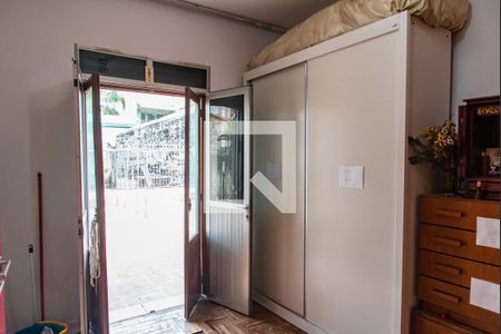 Casa para alugar com 328m², 5 quartos e 3 vagas Casa para alugar com 328m², 5 quartos e 3 vagasQuarto 2