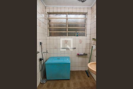 Casa para alugar com 328m², 5 quartos e 3 vagas Casa para alugar com 328m², 5 quartos e 3 vagasBanheiro