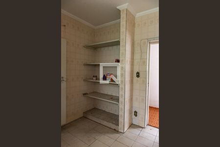 Casa para alugar com 328m², 5 quartos e 3 vagas Casa para alugar com 328m², 5 quartos e 3 vagasLavanderia (casa superior)