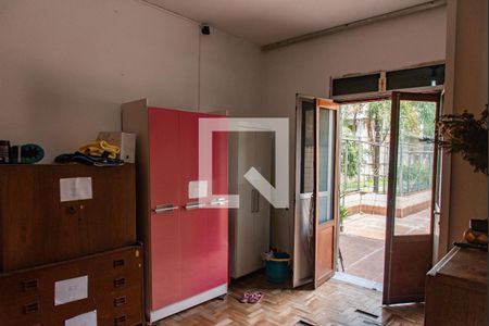 Casa para alugar com 328m², 5 quartos e 3 vagas Casa para alugar com 328m², 5 quartos e 3 vagasQuarto 2
