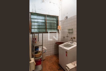 Casa para alugar com 328m², 5 quartos e 3 vagas Casa para alugar com 328m², 5 quartos e 3 vagasÁrea de serviço