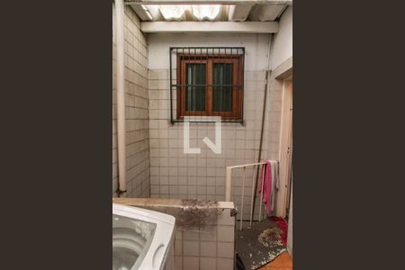 Casa para alugar com 328m², 5 quartos e 3 vagas Casa para alugar com 328m², 5 quartos e 3 vagasÁrea de serviço