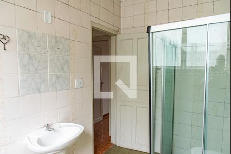 Casa para alugar com 328m², 5 quartos e 3 vagas Casa para alugar com 328m², 5 quartos e 3 vagasBanheiro (casa superior)