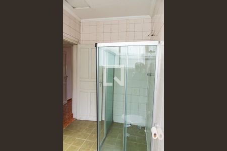 Casa para alugar com 328m², 5 quartos e 3 vagas Casa para alugar com 328m², 5 quartos e 3 vagasBanheiro (casa superior)