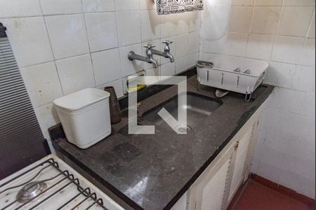 Casa para alugar com 328m², 5 quartos e 3 vagas Casa para alugar com 328m², 5 quartos e 3 vagasCozinha