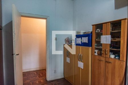 Casa para alugar com 328m², 5 quartos e 3 vagas Casa para alugar com 328m², 5 quartos e 3 vagasQuarto 1
