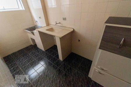 Cozinha de apartamento para alugar com 1 quarto, 32m² em Rebouças, Curitiba