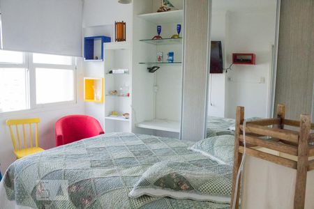 Quarto de kitnet/studio para alugar com 1 quarto, 27m² em Centro Histórico, Porto Alegre