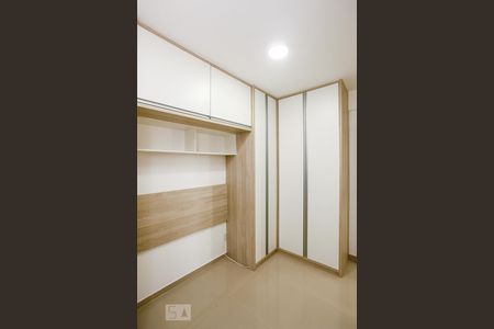 Quarto 1 de apartamento para alugar com 2 quartos, 56m² em Jardim Tranqüilidade, Guarulhos