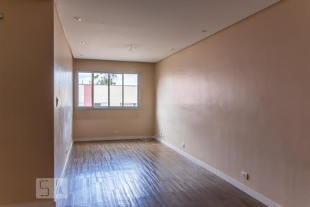 Sala de apartamento para alugar com 3 quartos, 79m² em Jardim Patente, São Paulo