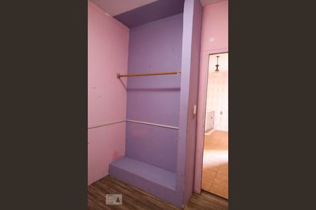 Casa à venda com 280m², 4 quartos e 2 vagas