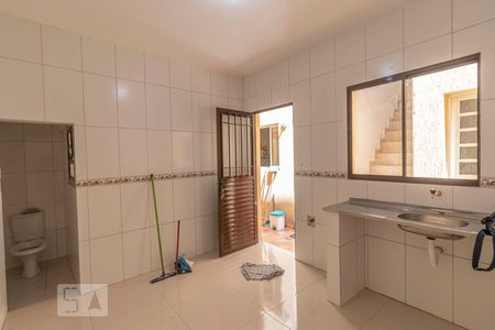 Cozinha de casa para alugar com 1 quarto, 40m² em Jardim Ponte Rasa, São Paulo