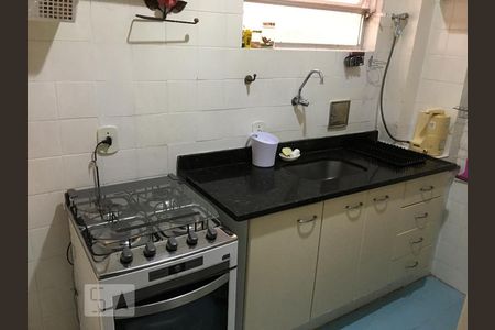Cozinha de apartamento para alugar com 2 quartos, 71m² em Copacabana, Rio de Janeiro