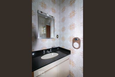 Casa para alugar com 468m², 4 quartos e 4 vagas Casa para alugar com 468m², 4 quartos e 4 vagasBanheiro Suíte 3