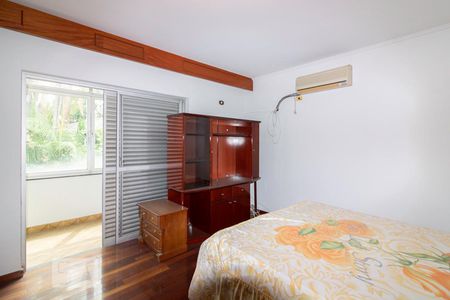 Casa para alugar com 468m², 4 quartos e 4 vagas Casa para alugar com 468m², 4 quartos e 4 vagasSuíte 1