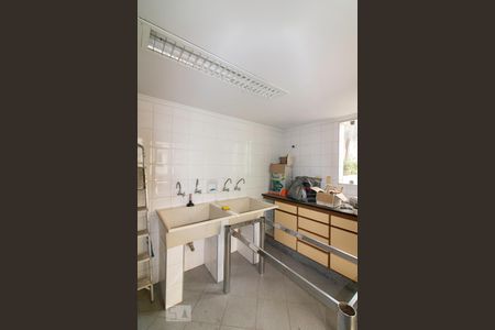 Casa para alugar com 468m², 4 quartos e 4 vagas Casa para alugar com 468m², 4 quartos e 4 vagasÁrea de Serviço