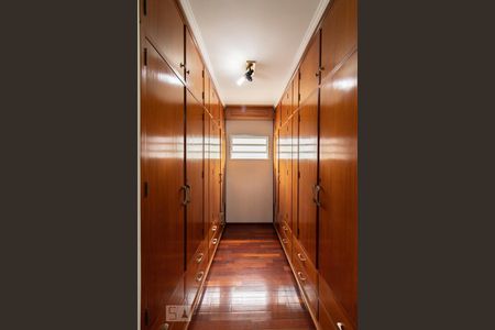 Casa para alugar com 468m², 4 quartos e 4 vagas Casa para alugar com 468m², 4 quartos e 4 vagasSuíte 1