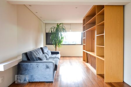 Sala de apartamento à venda com 1 quarto, 76m² em Vila Madalena, São Paulo