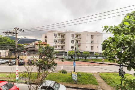 Vista Sala de apartamento para alugar com 2 quartos, 90m² em Taquara, Rio de Janeiro