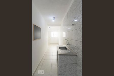 Cozinha de casa de condomínio para alugar com 1 quarto, 34m² em Jardim Carlu, São Paulo