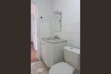 Banheiro de apartamento à venda com 2 quartos, 64m² em Vila Isolina Mazzei, São Paulo