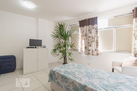 Sala/Quarto de kitnet/studio para alugar com 1 quarto, 38m² em Centro, Rio de Janeiro