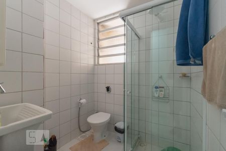 Banheiro de kitnet/studio para alugar com 1 quarto, 38m² em Centro, Rio de Janeiro