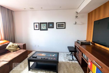 Sala de TV de apartamento para alugar com 3 quartos, 159m² em Vila Bastos, Santo André