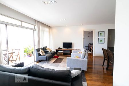 Sala de Estar de apartamento para alugar com 3 quartos, 159m² em Vila Bastos, Santo André