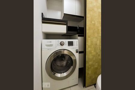 Maquina de Lavar de apartamento para alugar com 1 quarto, 50m² em Paraíso, São Paulo