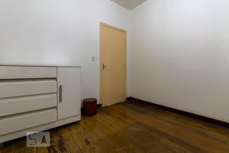 Quarto 2 de casa à venda com 2 quartos, 100m² em Vila Mesquita, São Paulo