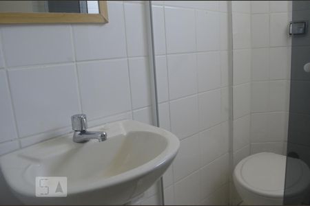 Banheiro de apartamento para alugar com 1 quarto, 40m² em Vila Andrade, São Paulo