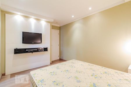 Suíte de apartamento para alugar com 2 quartos, 84m² em Vila Olímpia, São Paulo