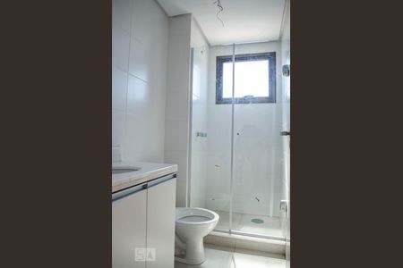banheiro 1 de apartamento à venda com 2 quartos, 62m² em Jardim do Salso, Porto Alegre