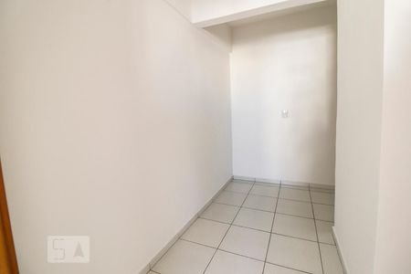 Closet do Quarto Suíte de apartamento para alugar com 2 quartos, 65m² em Setor Leste Vila Nova, Goiânia