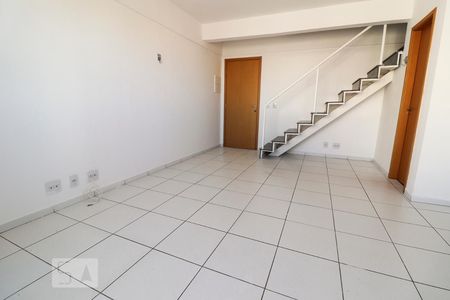 Sala de apartamento para alugar com 2 quartos, 65m² em Setor Leste Vila Nova, Goiânia