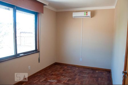 Quarto 2 de apartamento para alugar com 2 quartos, 75m² em Medianeira, Porto Alegre