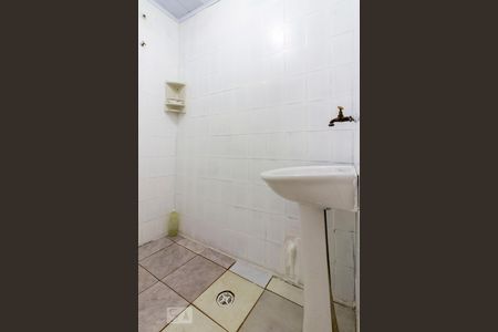 Banheiro de casa para alugar com 1 quarto, 40m² em Vila Santana, São Paulo